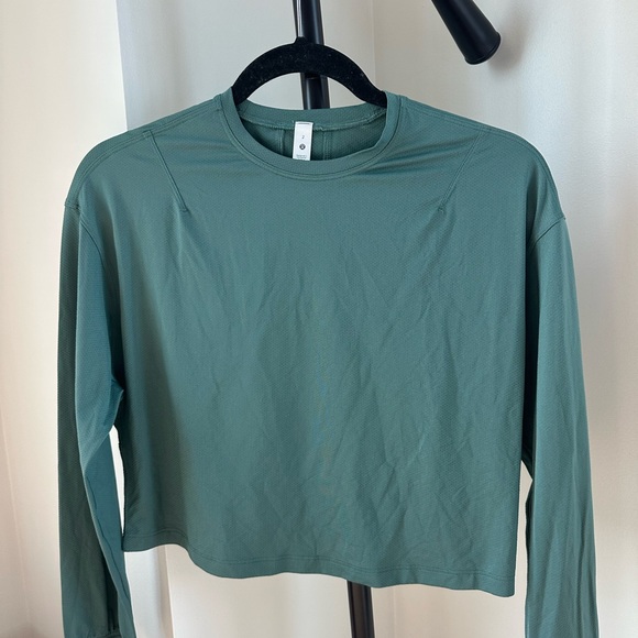 lululemon athletica Tops - LULULEMON long sleeve tee